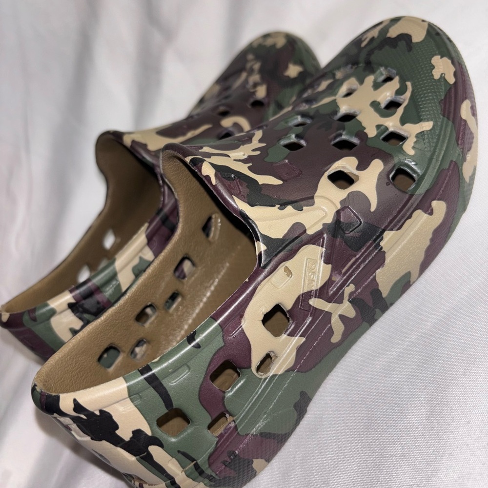 Vans Kids Green and Brown Camo Sneakers